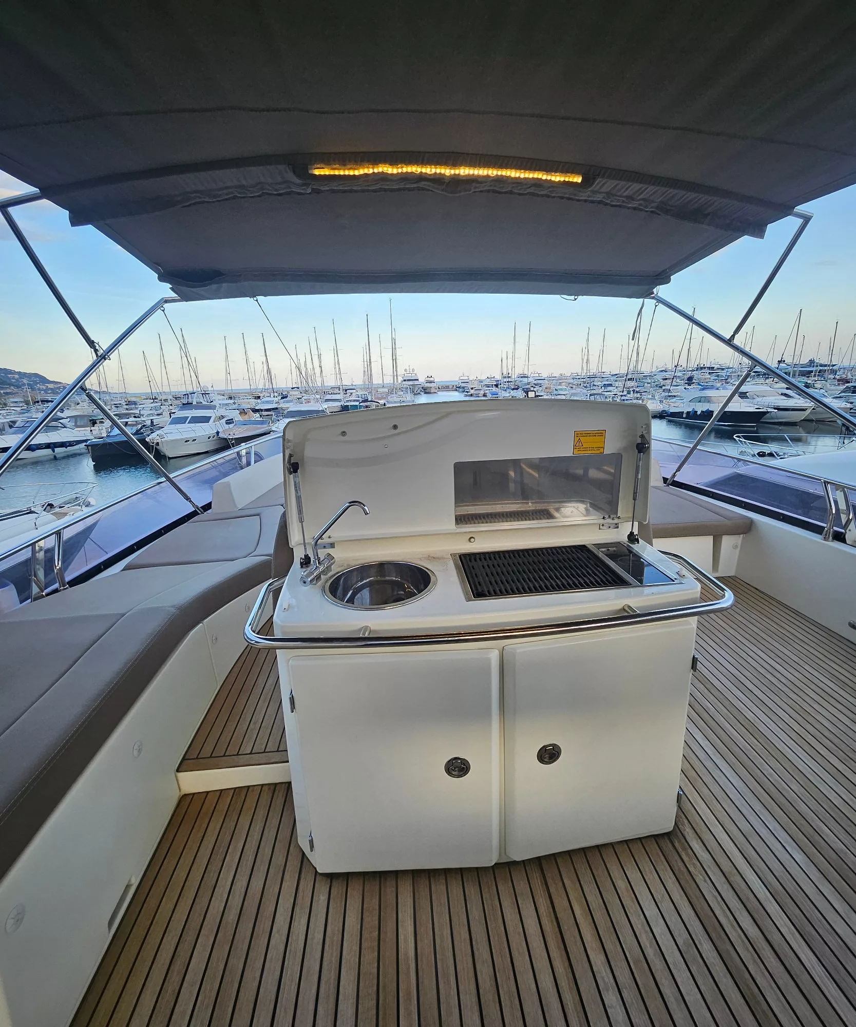 JEANNEAU Prestige 620 à vendre à Beaulieu sur Mer